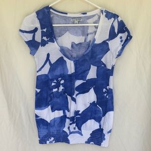 American Eagle floral T-shirt